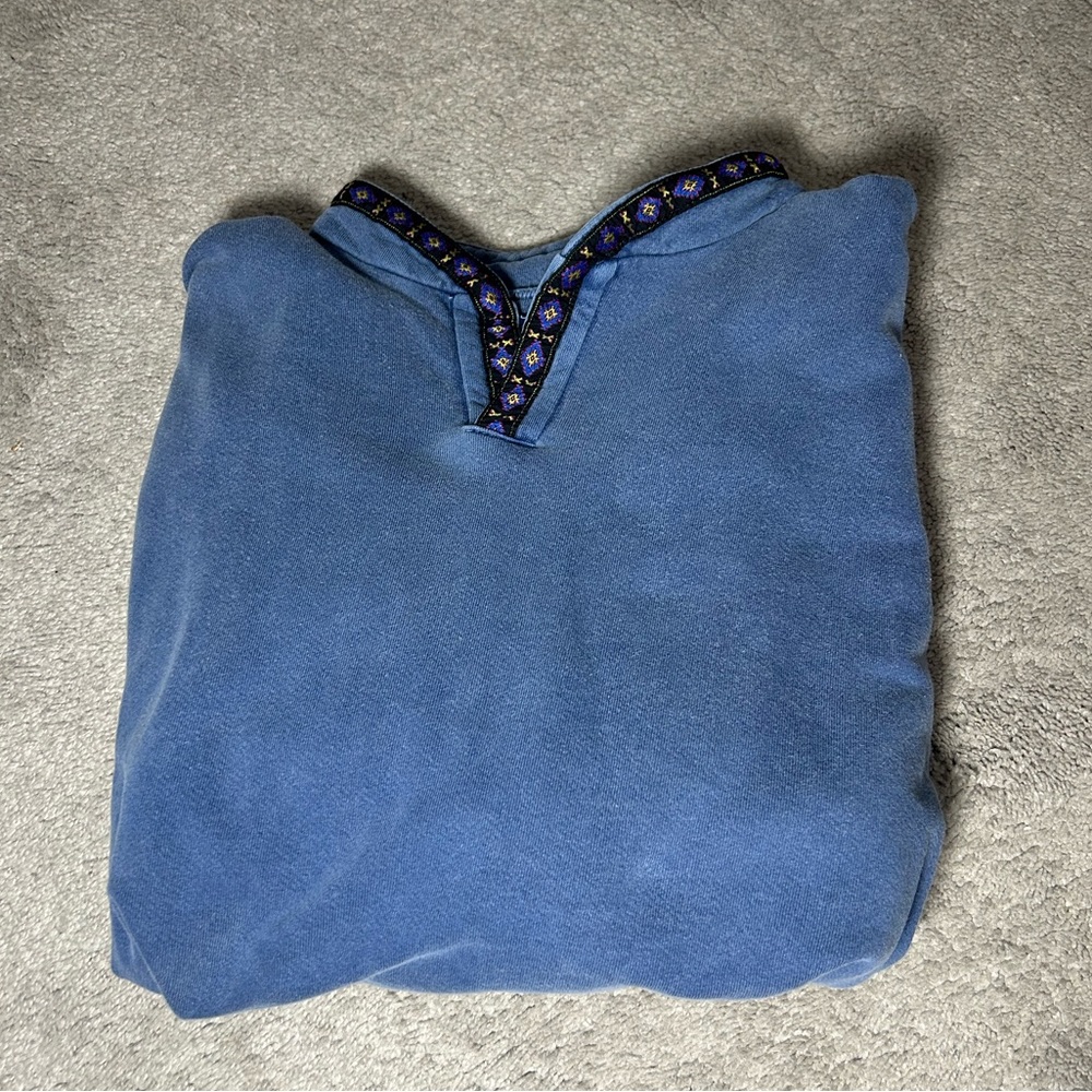 Crew neck